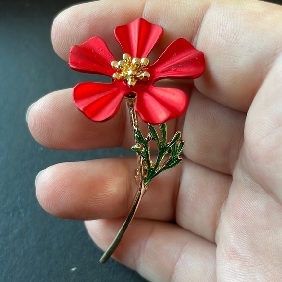 Anthropologie 3D Red Flower 🌺 Brooch - Picture 1 of 3